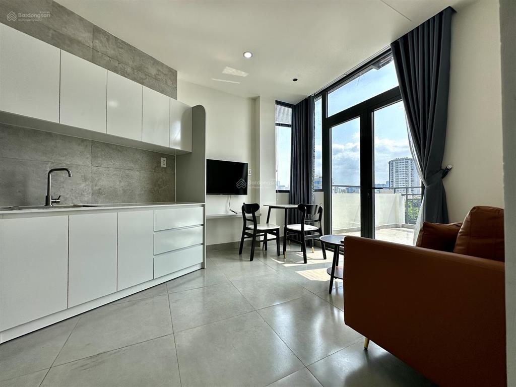 Căn hộ tách bếp thiết kế 1pn  full nội thất đẹp  thuận tiện di chuyển ra hàng xanh