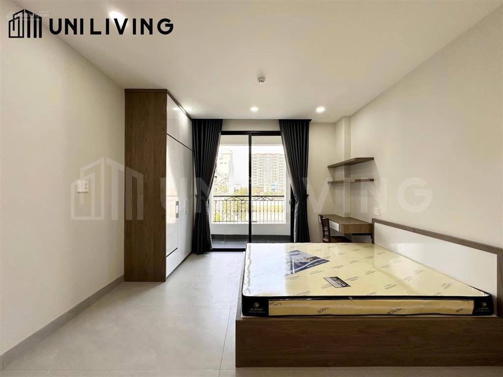 Studio cao cấp  nhà mới  ban công cửa sổ  cạnh sala  cầu ba son