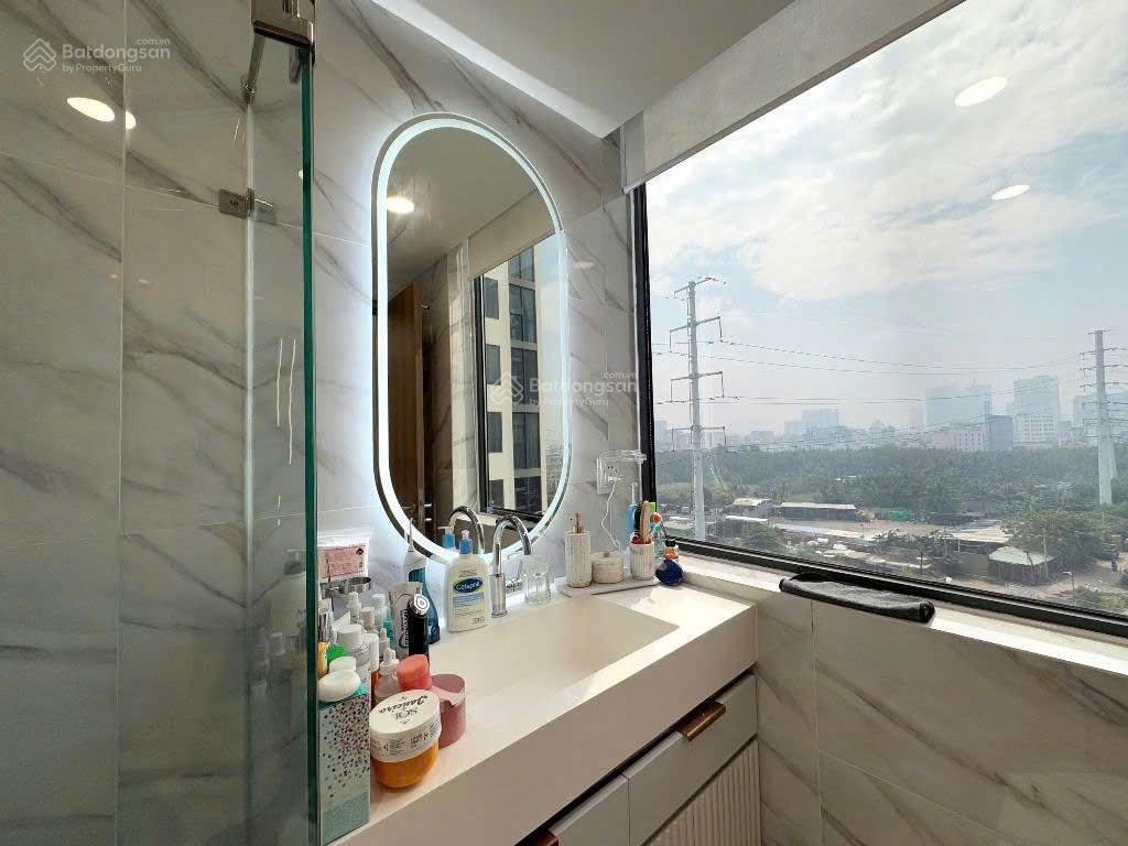 Trống sẵn quỹ căn cho thuê tại ecogreen saigon, giá từ 15tr/th nội thất luxury, vào ở liền được.