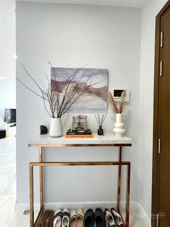 Nhà xinh, 1pn view q1 siêu đẹp ecogreen saigon, hữu duyên bán lại cho chủ mới, sang tên nhanh gọn.