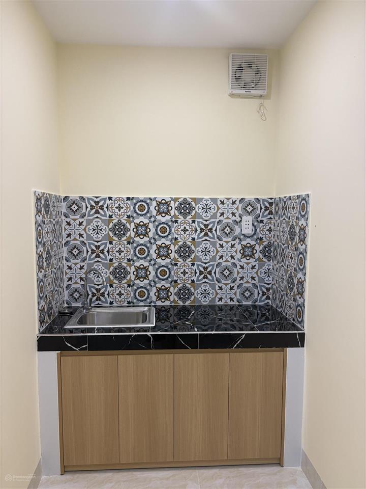 Cho thuê phòng 28m có gác, wc + bếp riêng, giờ giấc tự do, bình trưng tây, 4,6 triệu/tháng