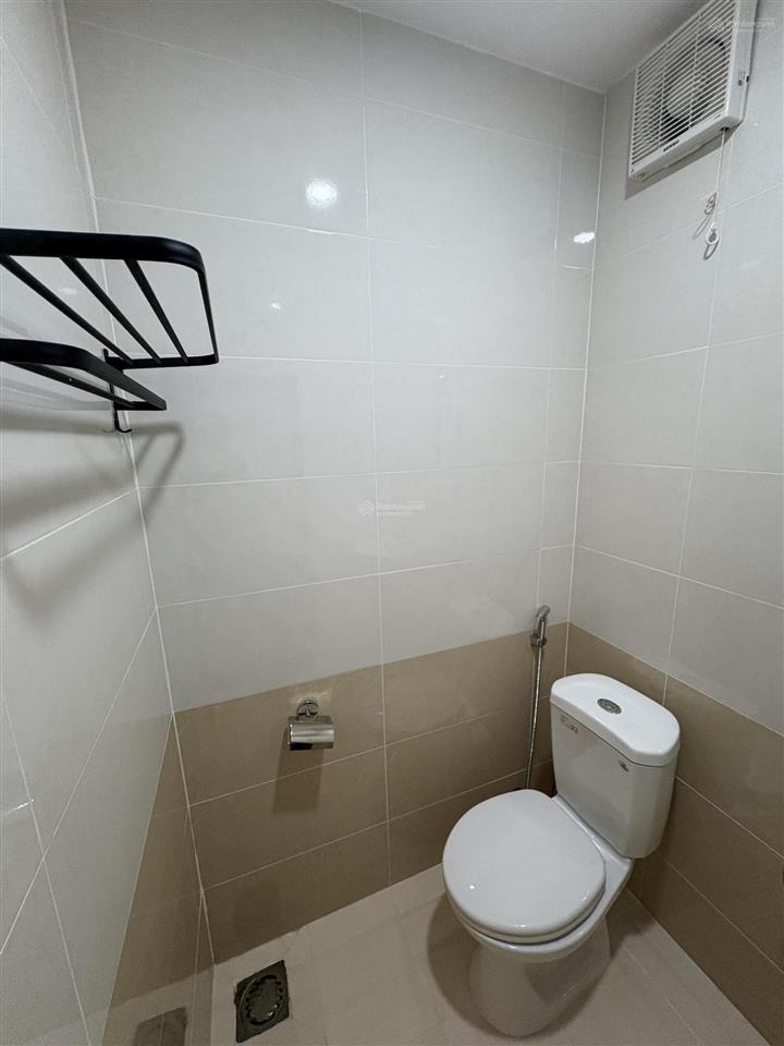 Cho thuê phòng 28m có gác, wc + bếp riêng, giờ giấc tự do, bình trưng tây, 4,9tr/tháng