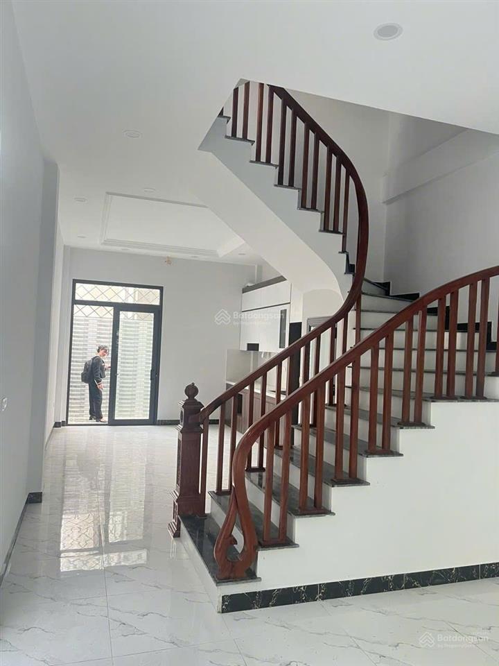 Bán nhà vĩnh ninh thanh trì hà nội 79m2, 4 tầng, 4 phòng ngủ, cách ô tô 10m, giá tốt