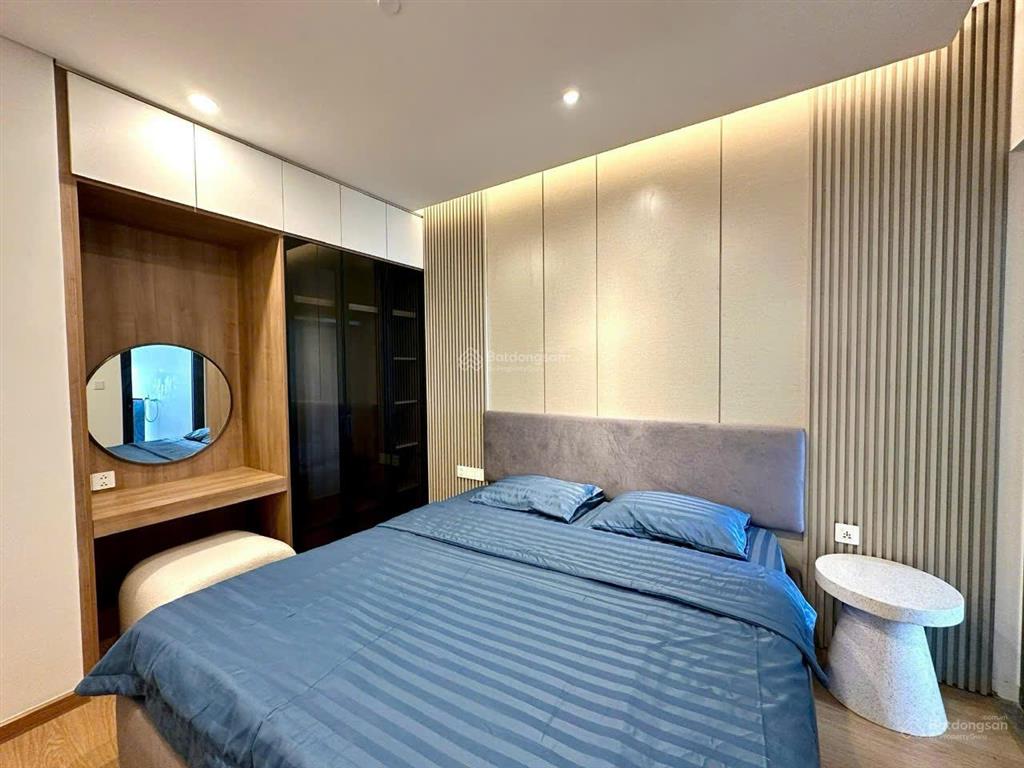 Chính chủ bán căn hộ 2pn  70m2  đã ra sổ lâu dài  view pháo hoa sông hàn  cho thuê 28 tr/ tháng