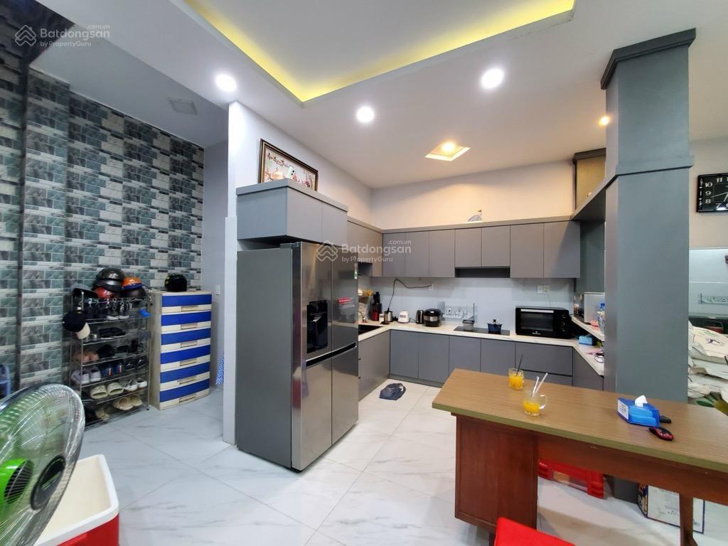 Nhà riêng tại 79 hoàng quốc việtphú thuận, 8,2 tỷ, 66,2m2, 5pn, 6wc, pháp lý đầy đủ, full nội thất