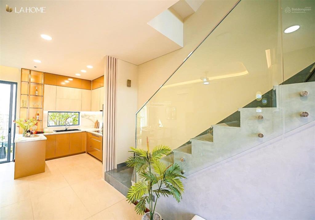 Khu biệt thự, nhà phố liền kề la home  3,9tỷ  90m2