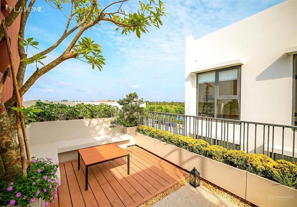 Khu biệt thự, nhà phố liền kề la home  3,9tỷ  90m2