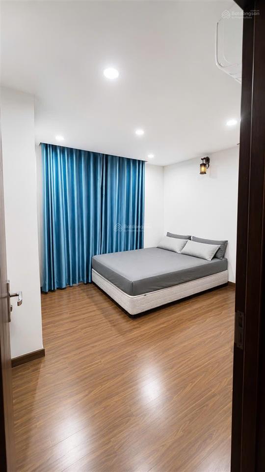 Bán gấp căn hộ 2pn remax plaza q6 giá tốt