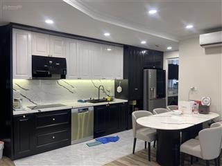 Cc 257 giải phóng  toà hoà phát 109m2 3n2vs. căn góc. giá 91tr/m2. giá đầu tư.  e duy 95