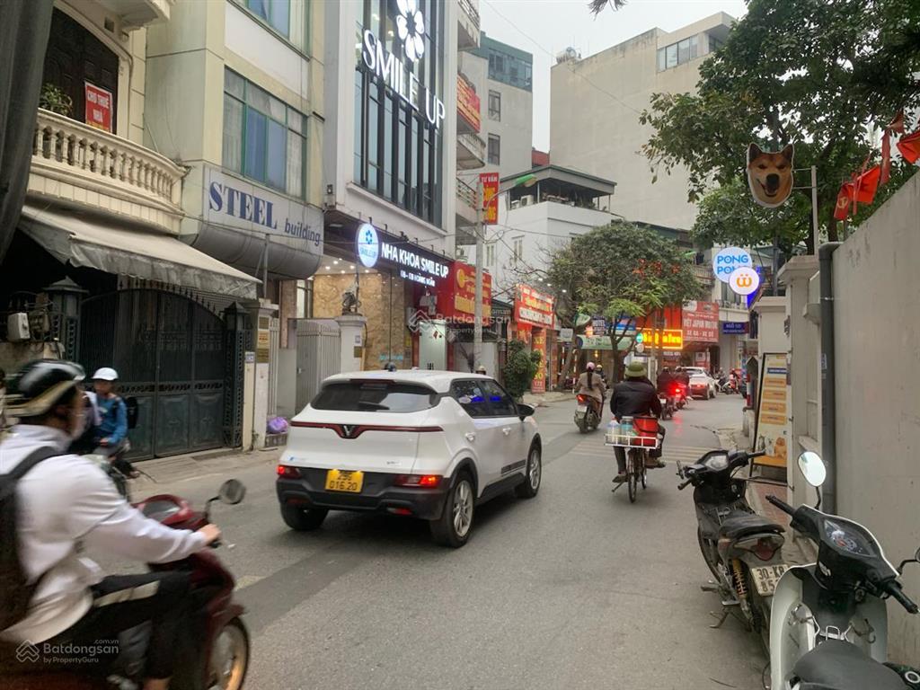 Tòa nhà mp hoàng ngân trung hòa cầu giấy 220m 10 tầng mt12m thông sàn thang máy giá 200 tỷ