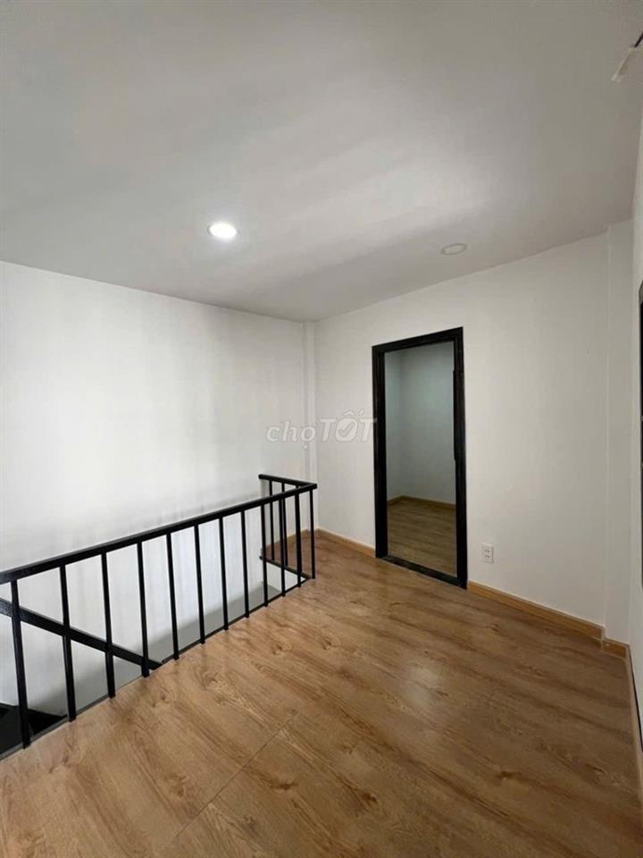 2419926-🏡 NHÀ 2 TẦNG - SỔ VUÔNG - TRUNG TÂM BÌNH THẠNH - NHỈNH 3 TỶ