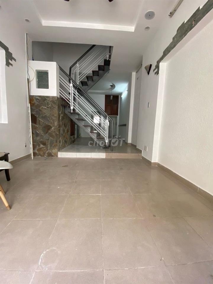 3655133- 🏡 NHÀ 2 TẦNG - SỔ VUÔNG - TRUNG TÂM GÒ VẤP - NHỈNH 3 TỶ