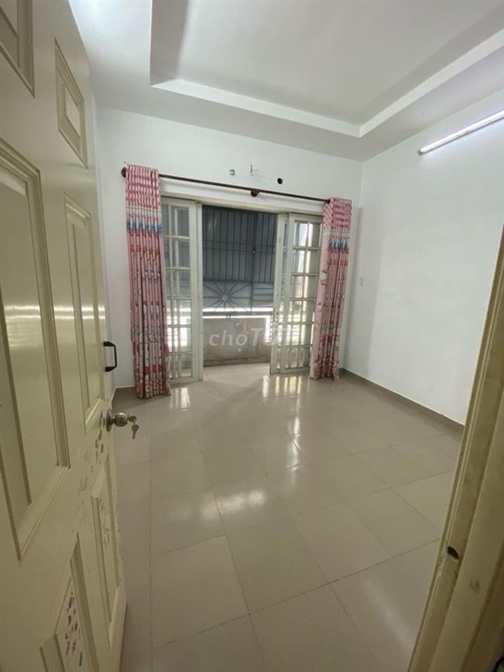 3655133- 🏡 NHÀ 2 TẦNG - SỔ VUÔNG - TRUNG TÂM GÒ VẤP - NHỈNH 3 TỶ