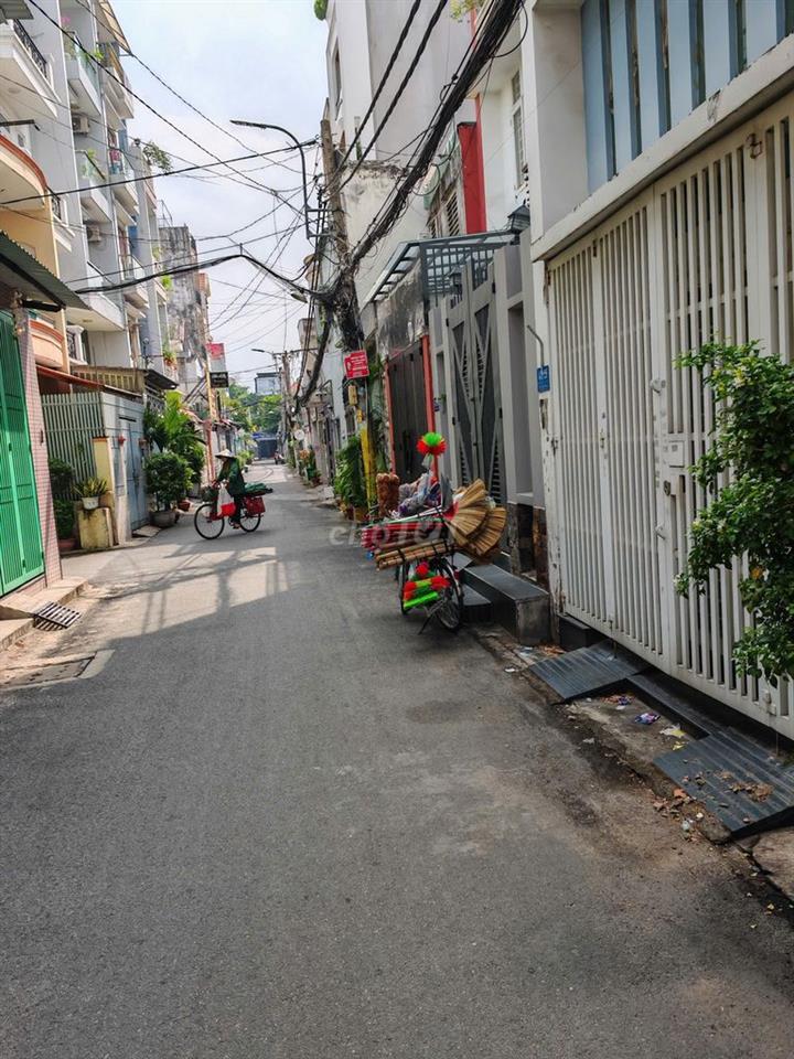 🏡 NHÀ  DIỆN TÍCH LỚN  - 2 TẦNG , GIÁ RẺ !!!