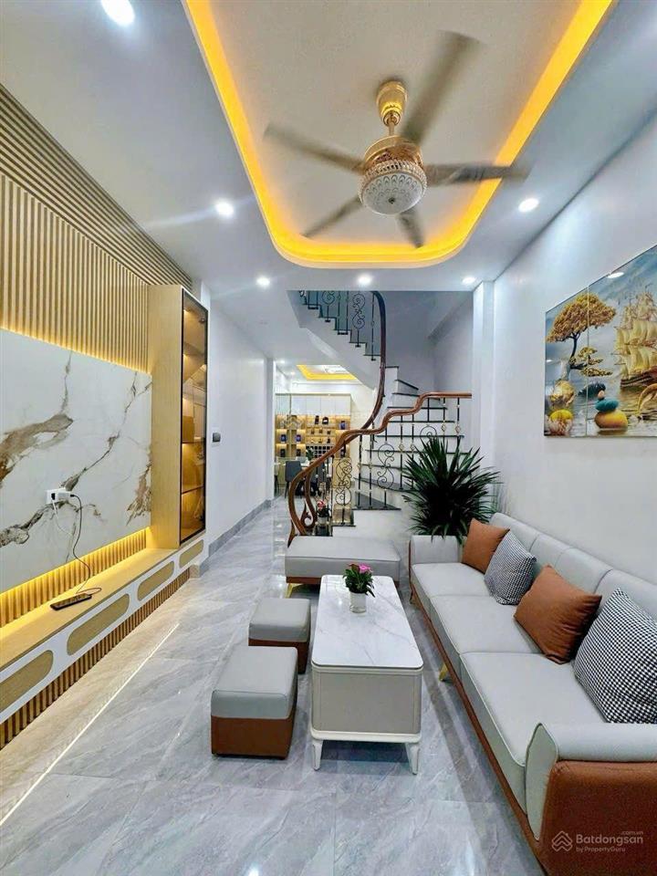 View hồ  bán nhà mới ô tô vào nhà phố khương hạ dt 46m2 x 5 tầng, mặt tiền 4m, giá chào 15.2 tỷ