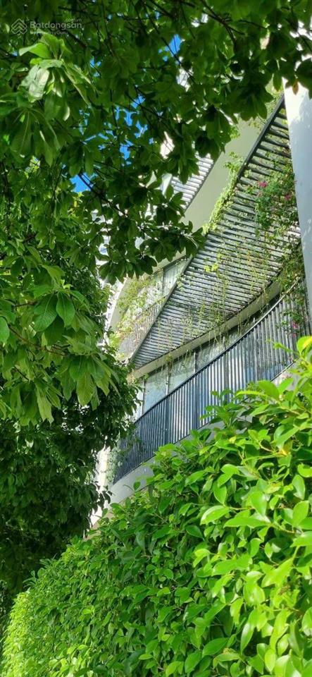 Bán toàn bộ căn nhà 48 lê thị chợ, đang cho thuê thu lợi tốt 1 trệt 4 lầu 1 sân thượng, 93 tỷ