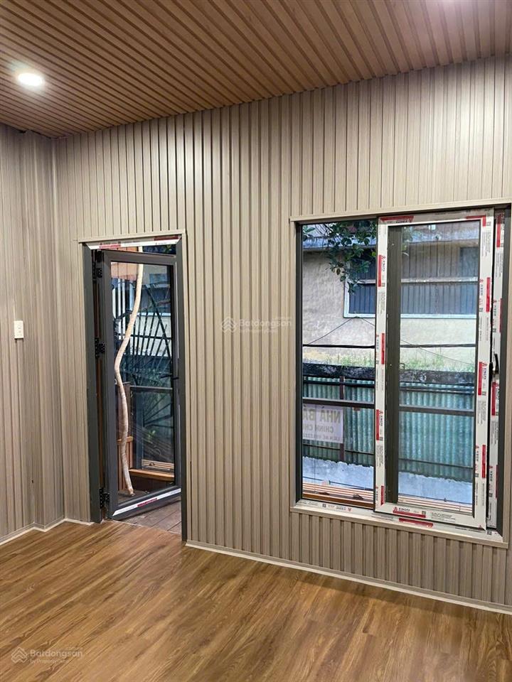 Nhà bán chưa đến 4tỷ sỡ hữu nhà kế bên khu tên lửa dt chuẩn 4x8 kdc yên tĩnh