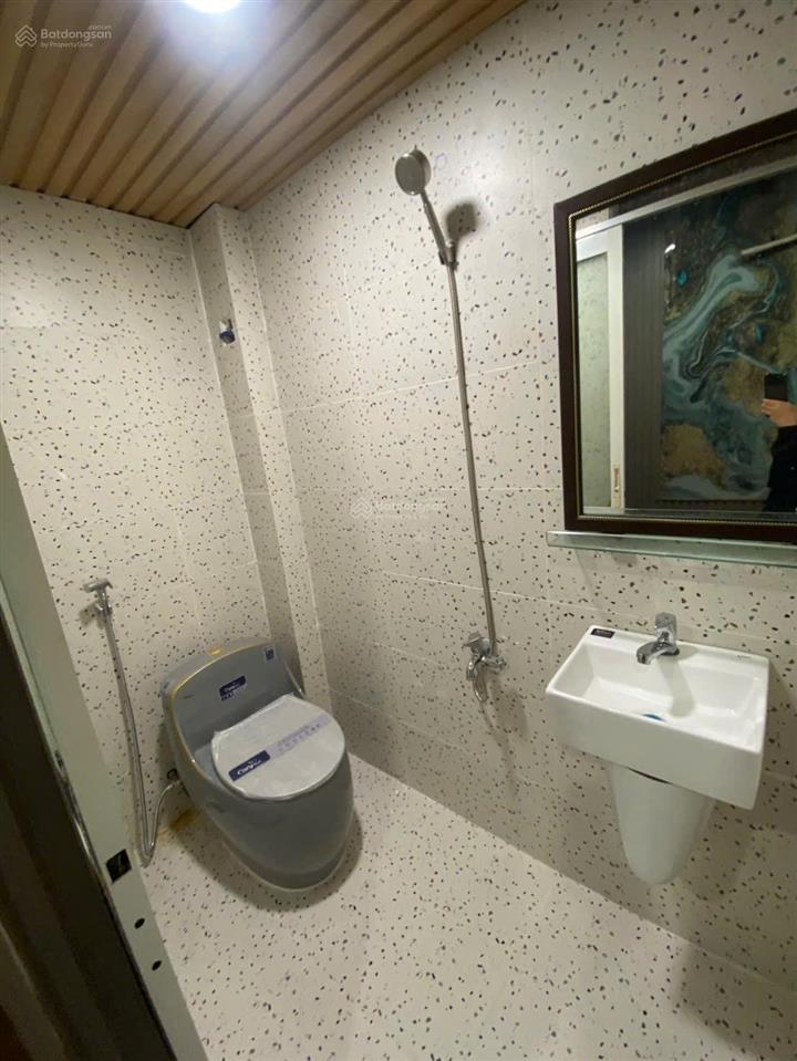 Nhà bán chưa đến 4tỷ sỡ hữu nhà kế bên khu tên lửa dt chuẩn 4x8 kdc yên tĩnh