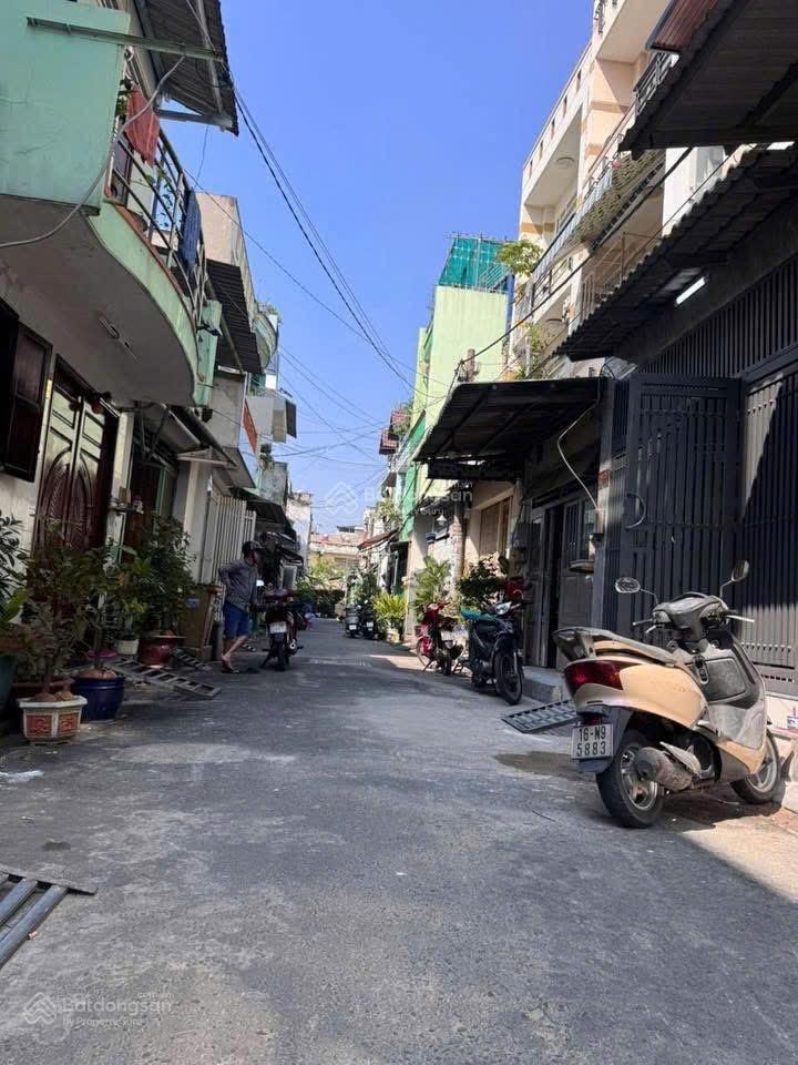 Nhà bán / chiến lược 40m2 công nhận đủ chỉ hơn 3tỷ