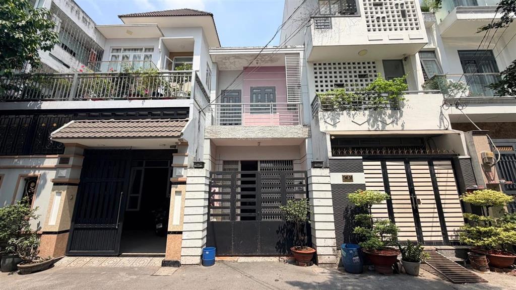 Nhà bán mt đường 2a khu tên lửa