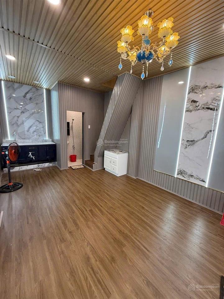 Nhà bán kdc yên tĩnh kế bên đs 1 khu tên lửa đầy đủ tiện ích