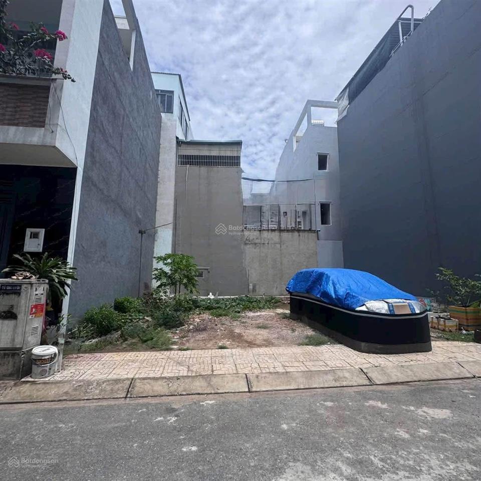 Bán đất trống mặt tiền hơn 5m đường oto kdc đồng bộ , kế bên khu tên lửa