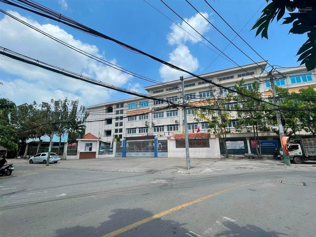 Bán đất trống mặt tiền hơn 5m đường oto kdc đồng bộ , kế bên khu tên lửa