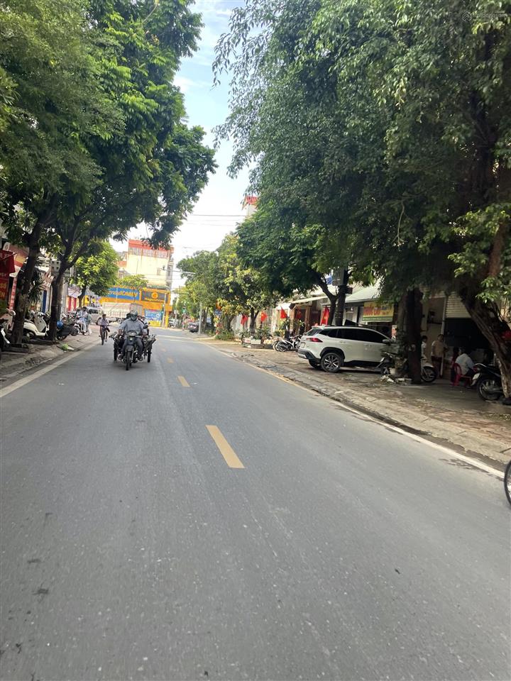 Bán 61m vân nội đông anh ô tô tải vào thoải mái, gần phố vân trì, gần cầu nhật tân, chủ cần cắt lỗ