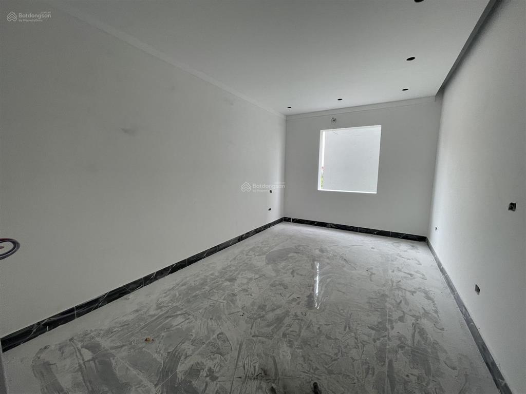 Bán nhà xây mới 4 tầng vân nội phúc thịnh gần cầu nhật tân  66m đường thông ô tô đỗ cửa