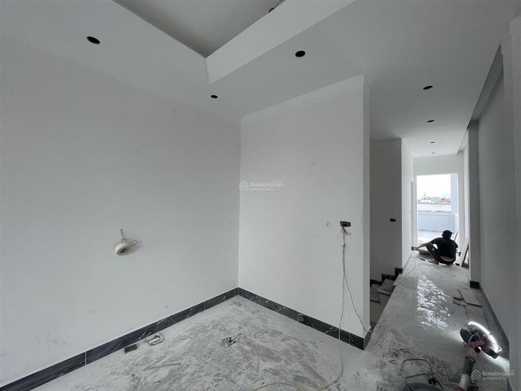Bán nhà xây mới 4 tầng vân nội phúc thịnh gần cầu nhật tân  66m đường thông ô tô đỗ cửa
