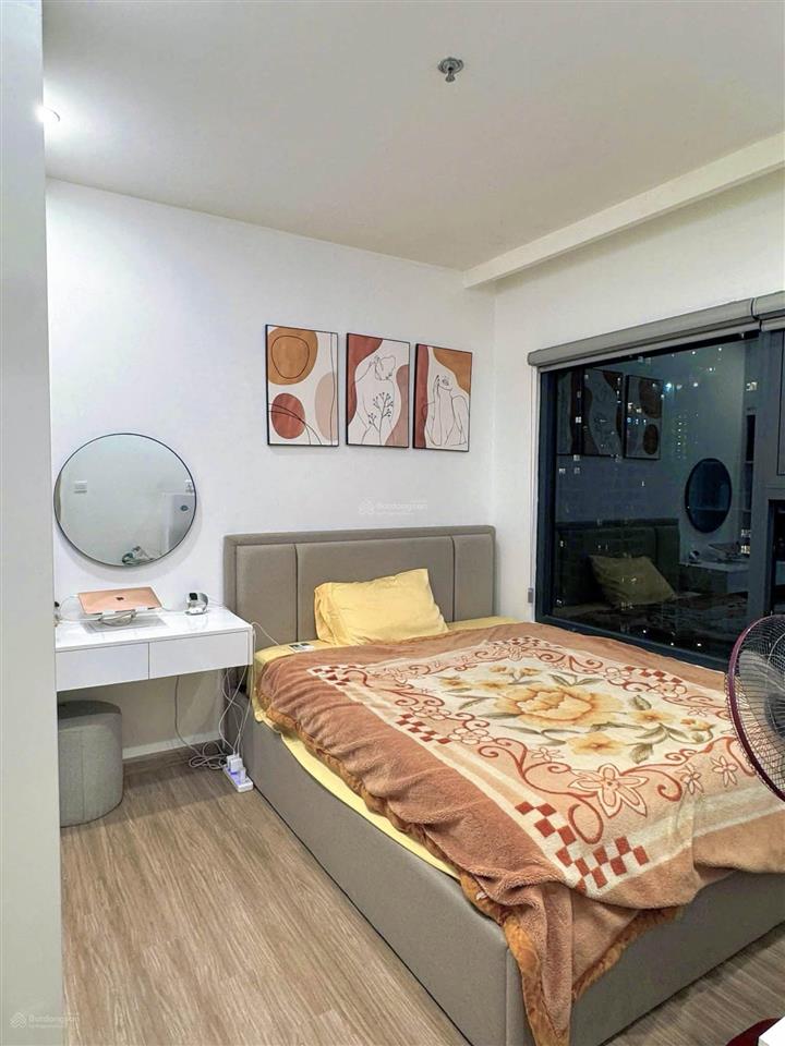 Full nội thất cao cấp  2pn+1 vinhomes smart city 65m2  sổ đỏ  giá 5.2 tỷ