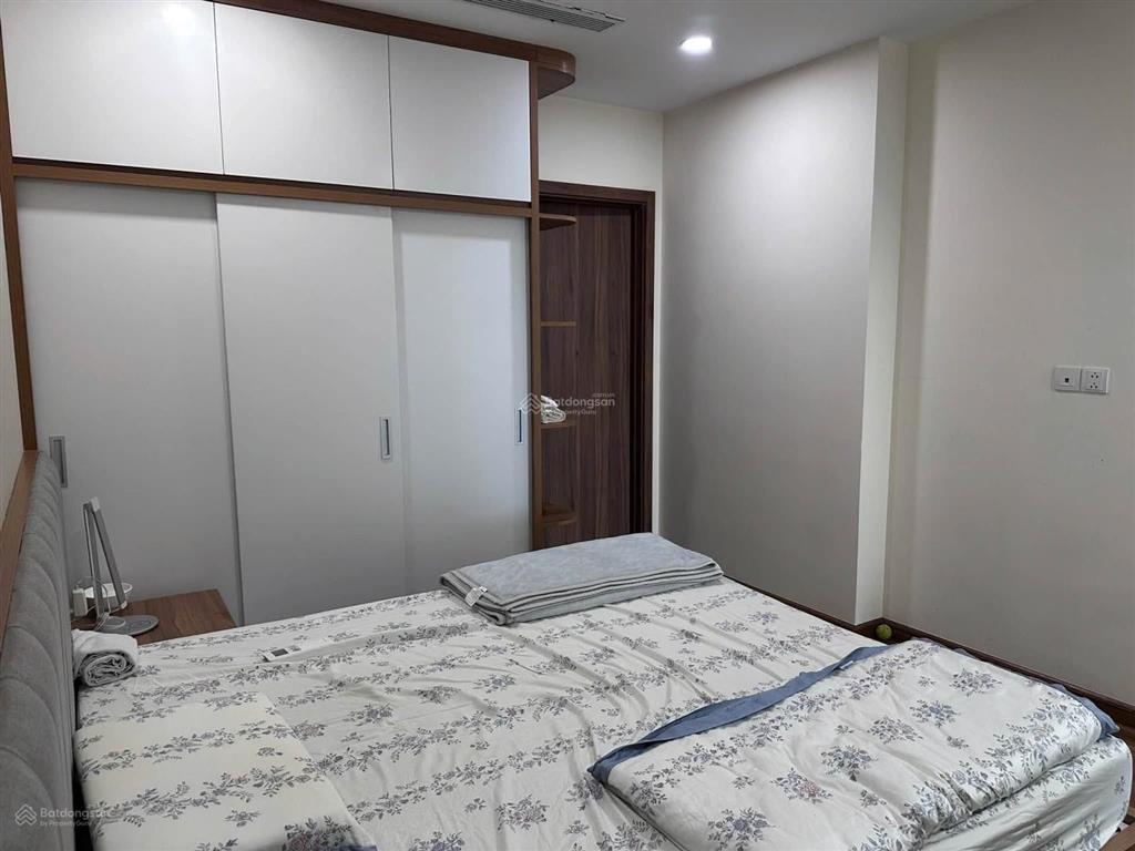Golden park tower  96m2  3pn  full nội thất  trung tâm cầu giấy  10.9 tỷ