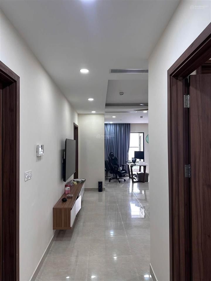 Golden park tower  96m2  3pn  full nội thất  trung tâm cầu giấy  10.9 tỷ