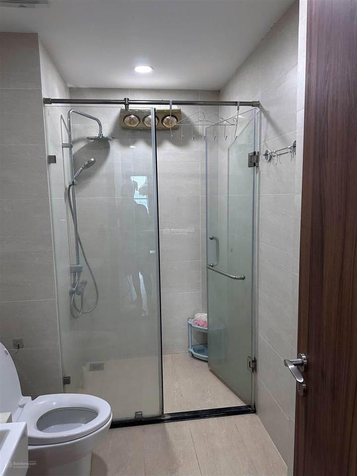 Golden park tower  96m2  3pn  full nội thất  trung tâm cầu giấy  10.9 tỷ