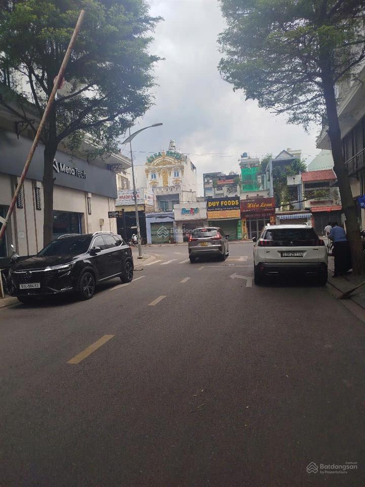 Bán nhà cityland garden hill, 3 lầu full nội thất giá 21.5 tỷ tl