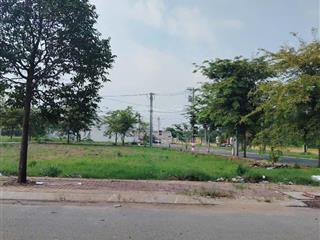 Sở hữu ngay 1 nền 70m2 giá 3tỷ4 nằm ngay dự án đức phát, bình dương pháp lý chuẩn  0969 319 ***
