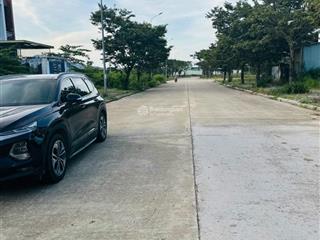 Bán đất golden hill (sổ đỏ chính chủ), diện tích 120m2, đường 7,5m. giá bán 4 tỷ 600 triệu .