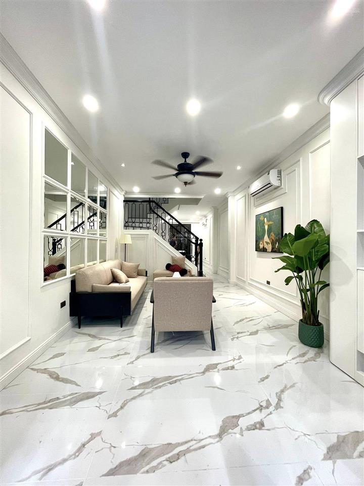 Bán nhà liền kề văn quán, phân lô ôtô, vỉa hè, 2 mặt tiền, view vườn hoa, 80m2, giá hơn 19 tỷ