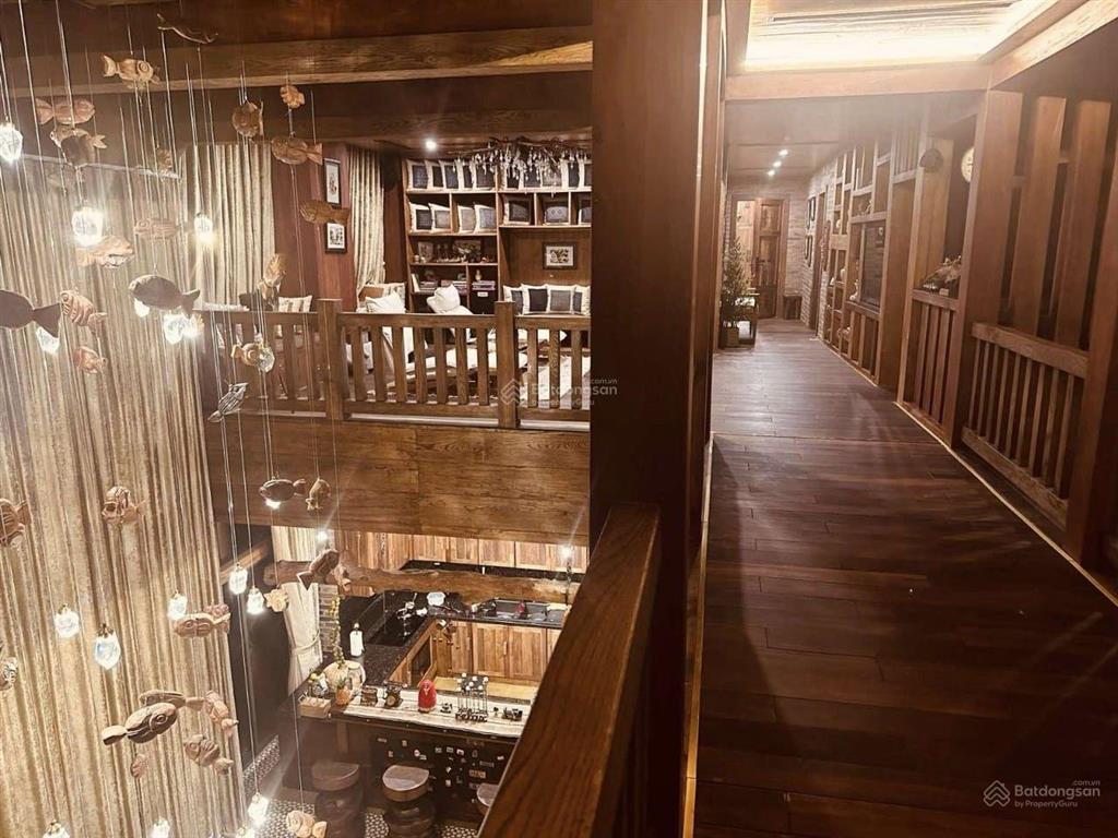Bán nhà làng việt kiều châu âu, mỗ lao,phân lô vỉa hè,ô tô,kinh doanh 83m2,5 tầng,giá nhỉnh 25 tỷ
