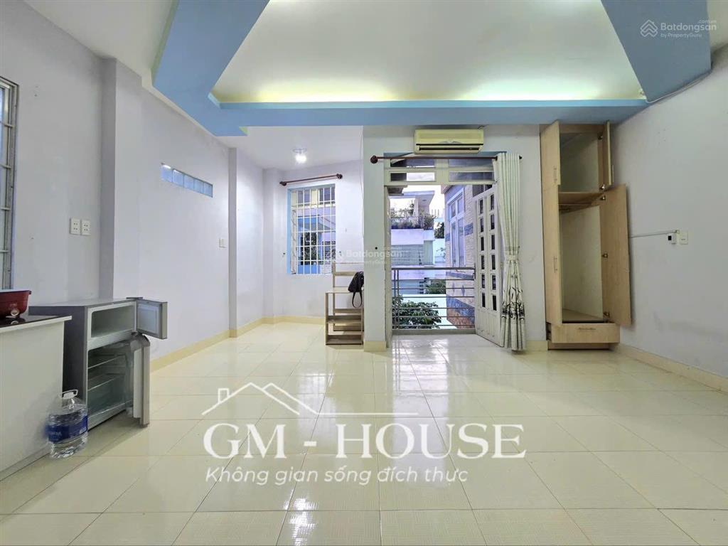 Cho thuê phòng rộng 35m², ban công, máy giặt riêng ngay tt bình thạnh gần chợ bà chiểu, cầu bông