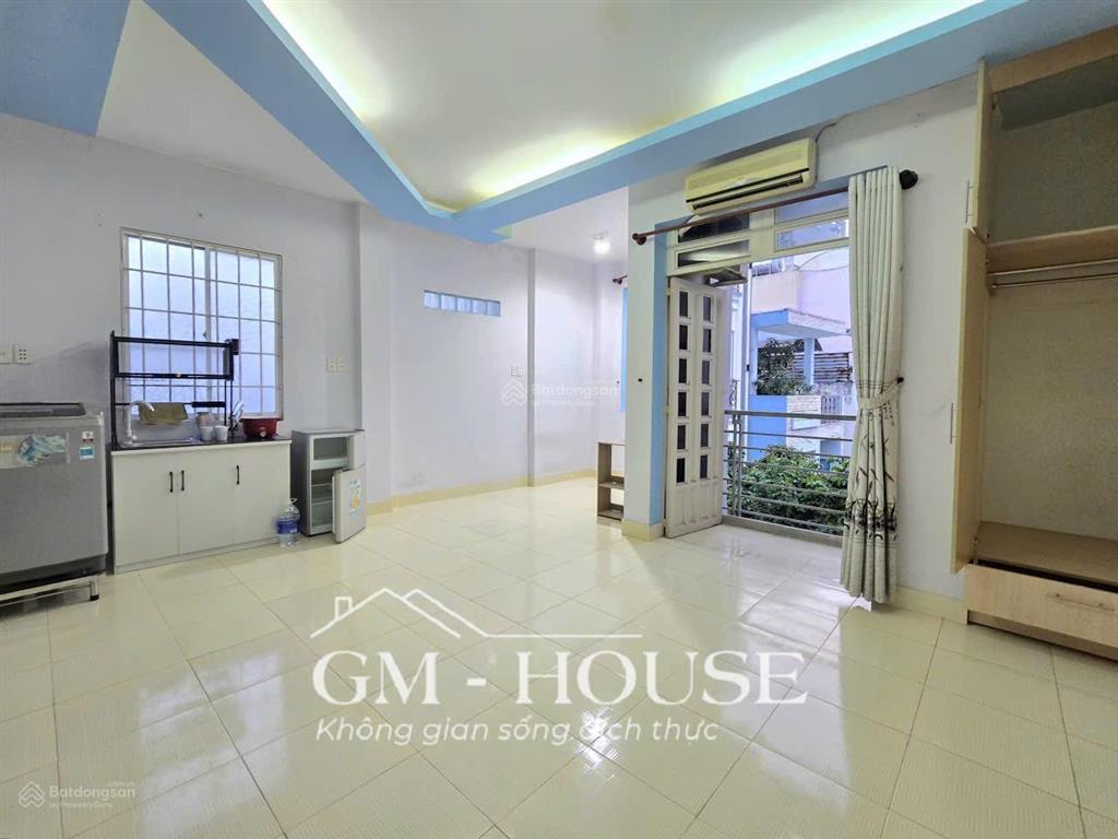 Cho thuê phòng rộng 35m², ban công, máy giặt riêng ngay tt bình thạnh gần chợ bà chiểu, cầu bông