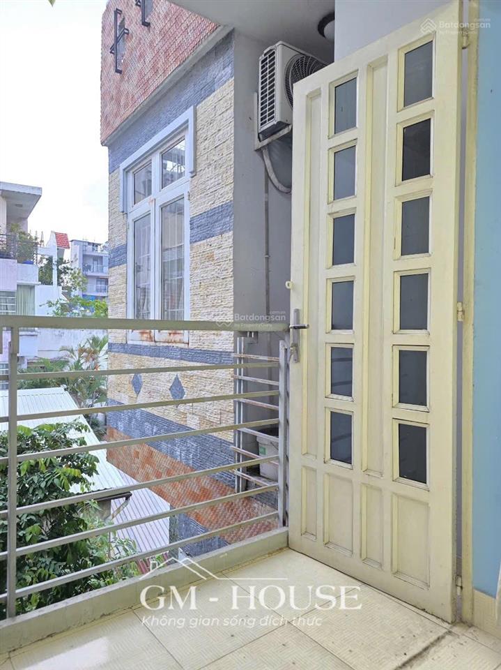 Cho thuê phòng rộng 35m², ban công, máy giặt riêng ngay tt bình thạnh gần chợ bà chiểu, cầu bông