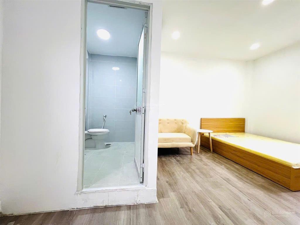 Căn hộ mới khai trương ngay d5, nguyễn gia trí  khu đại học ngoại thương, hutech, gtvt