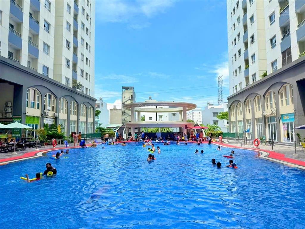 Cho thuê dream home palace 2pn2wc 62m2 7tr có sẵn máy lạnh ở liền được