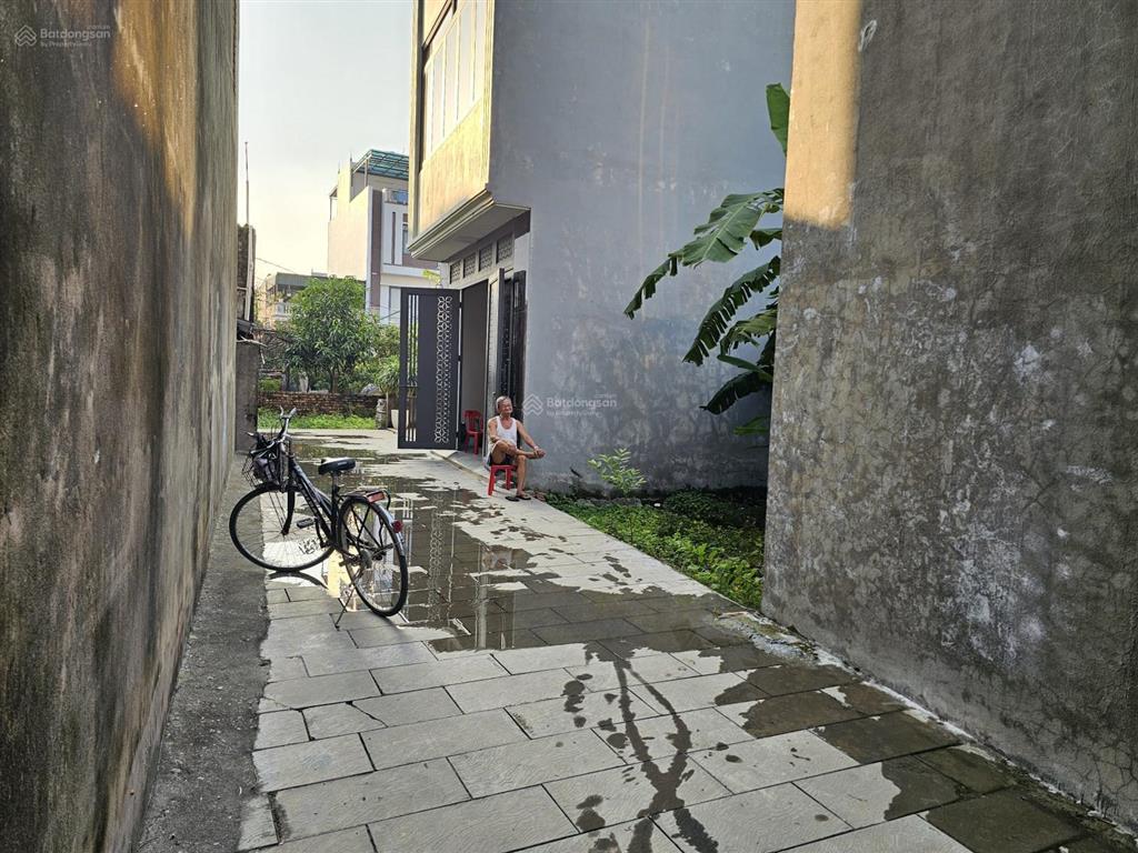 Bán gần 65m2 đất chính chủ. miễn tg