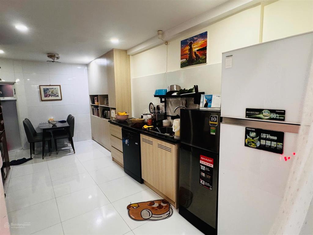 Bán/thuê nhà trung tâm q.3  giáp q.1  khu dân trí, cao tầng  vào ở ngay