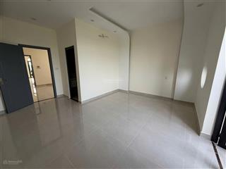 Chủ kẹt tiền cần cán gấp căn nhà đẹp giá ngộp