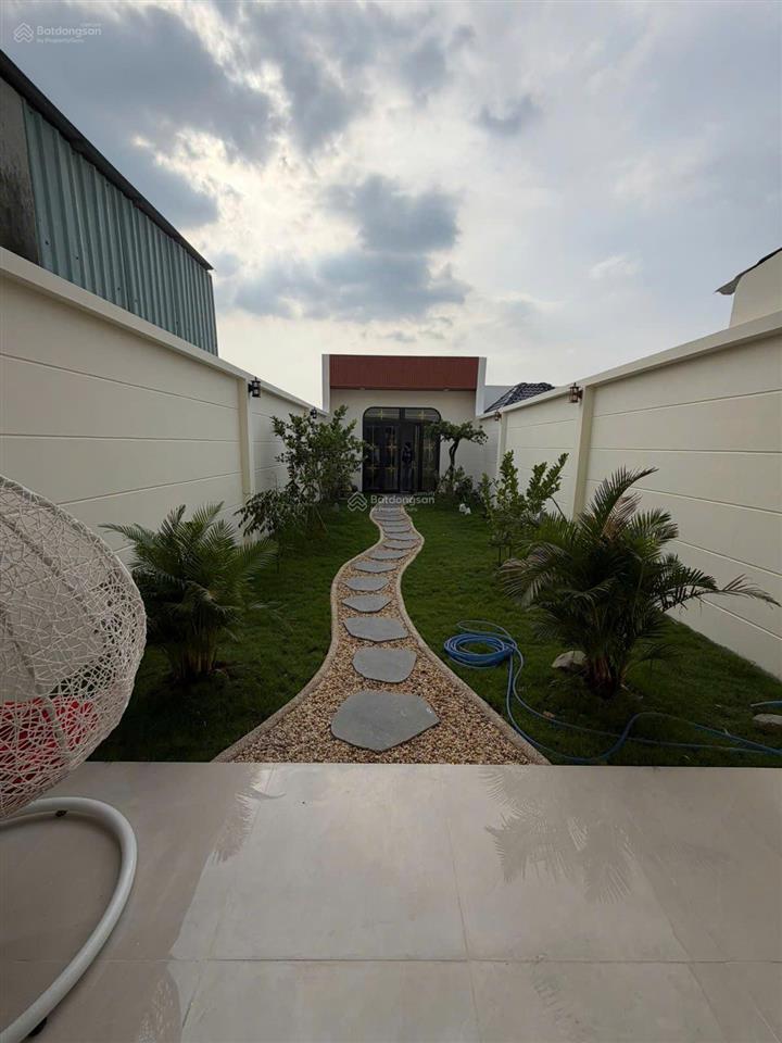 Chủ ngộp bank cần bán gấp căn nhà vườn siêu đẹp phong cách châu âu full nội thất