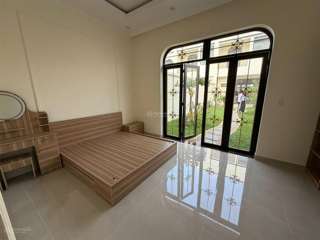 Chủ ngộp bank cần bán gấp căn nhà vườn siêu đẹp phong cách châu âu full nội thất