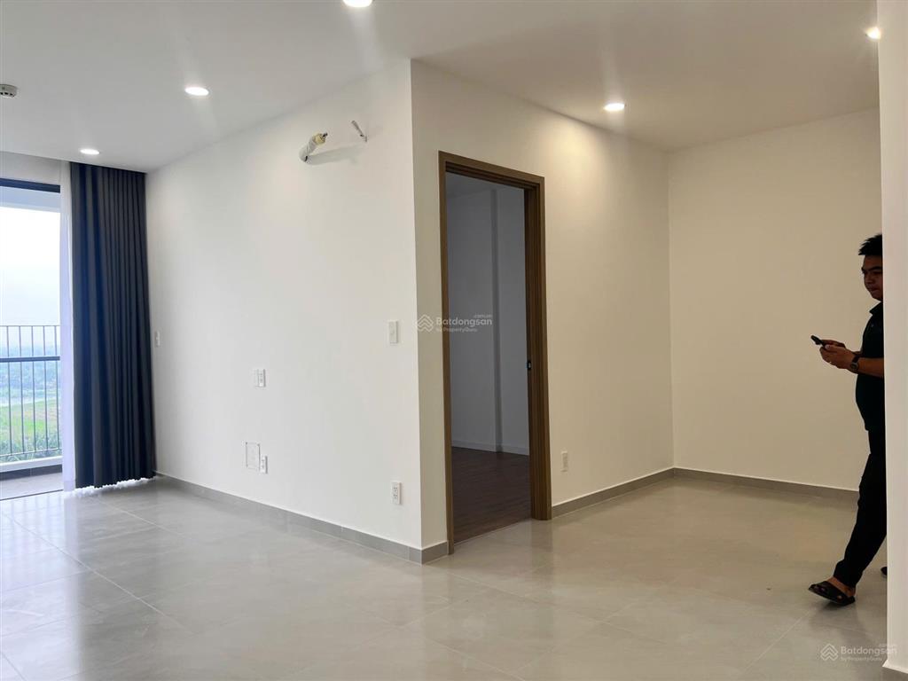 Bán căn hộ q9 kế q2 (đã có sổ). 65m2 (1pn+1) 2tỷ900. nhà mới 100%. tầng đẹp view thoáng
